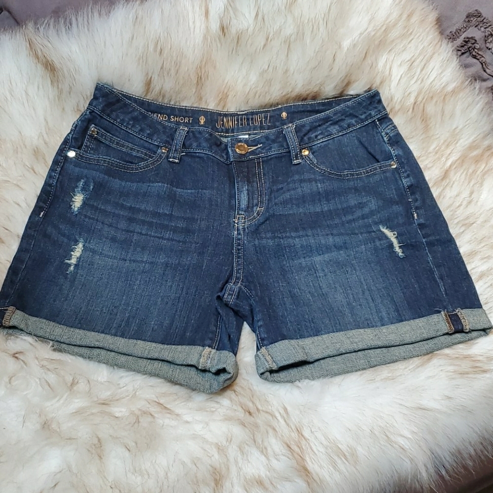 Jennifer Lopez Boyfriend shorts